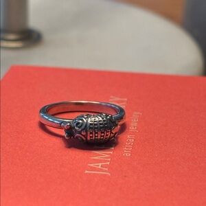 James Avery retired armadillo Stacking ring sterling Silver Ring